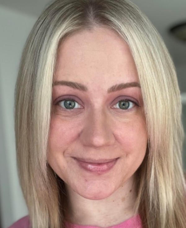 Before: the client in a bright pink top